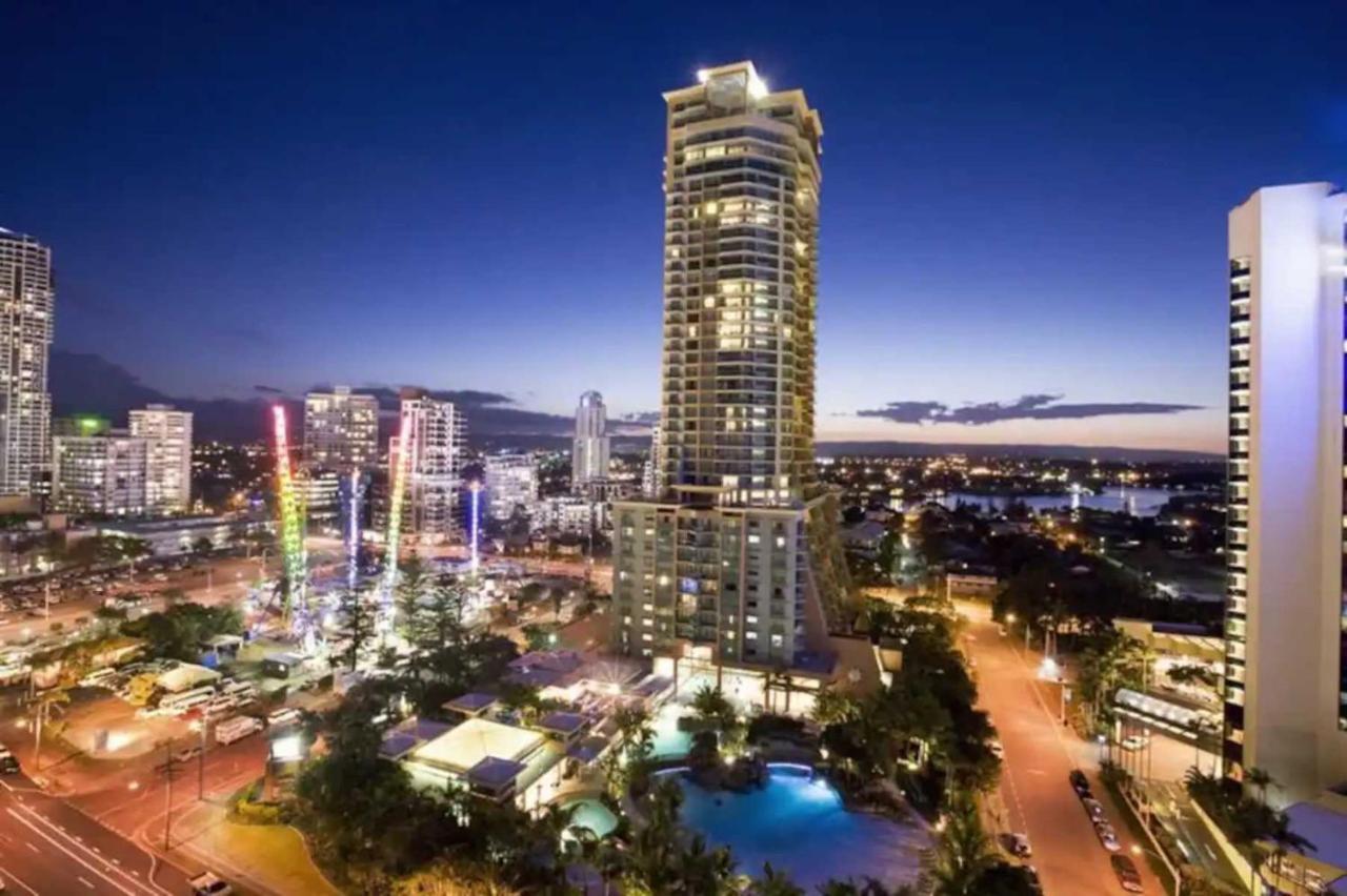 Crown Tower By Serain Residences Gold Coast Extérieur photo