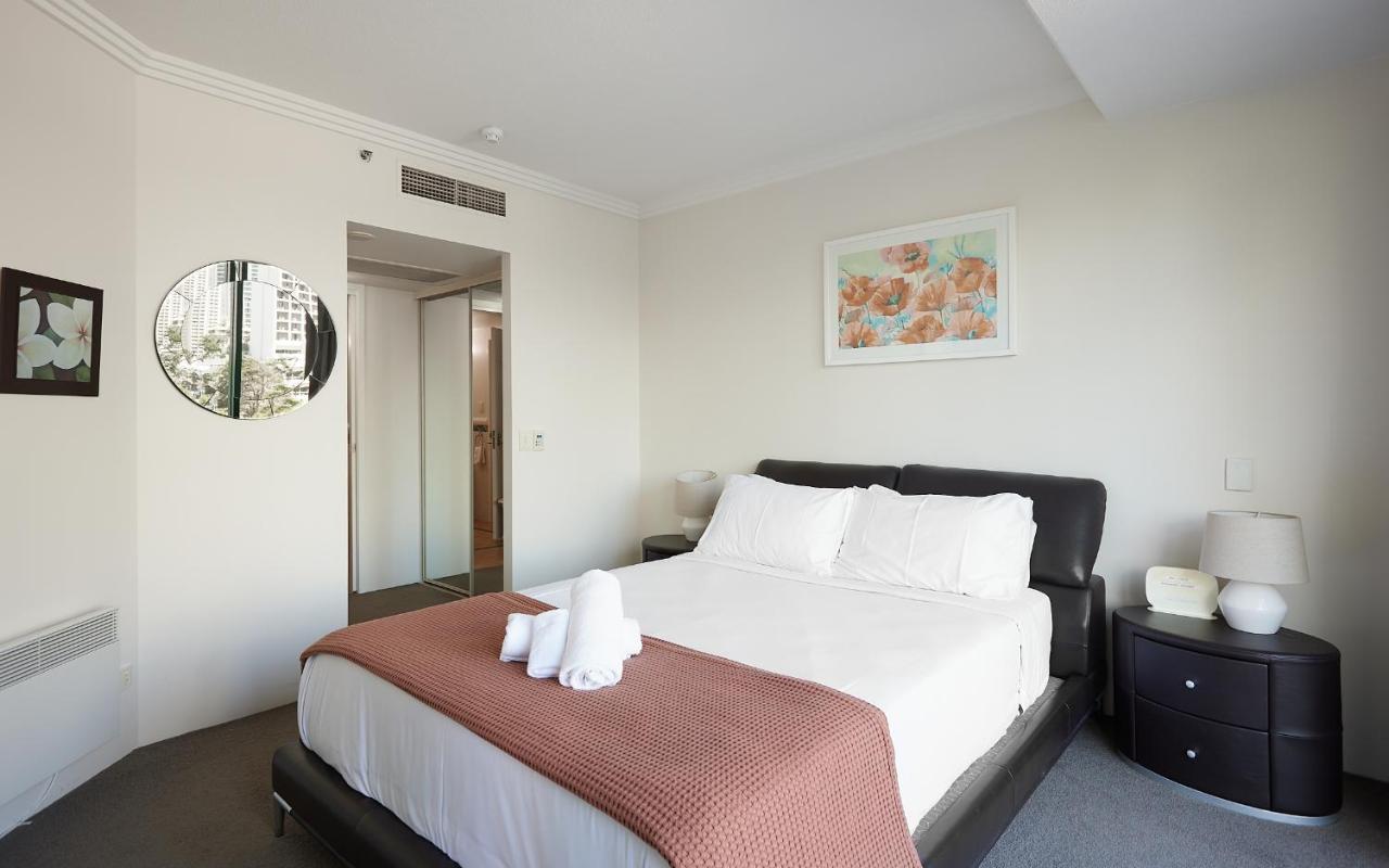 Crown Tower By Serain Residences Gold Coast Extérieur photo