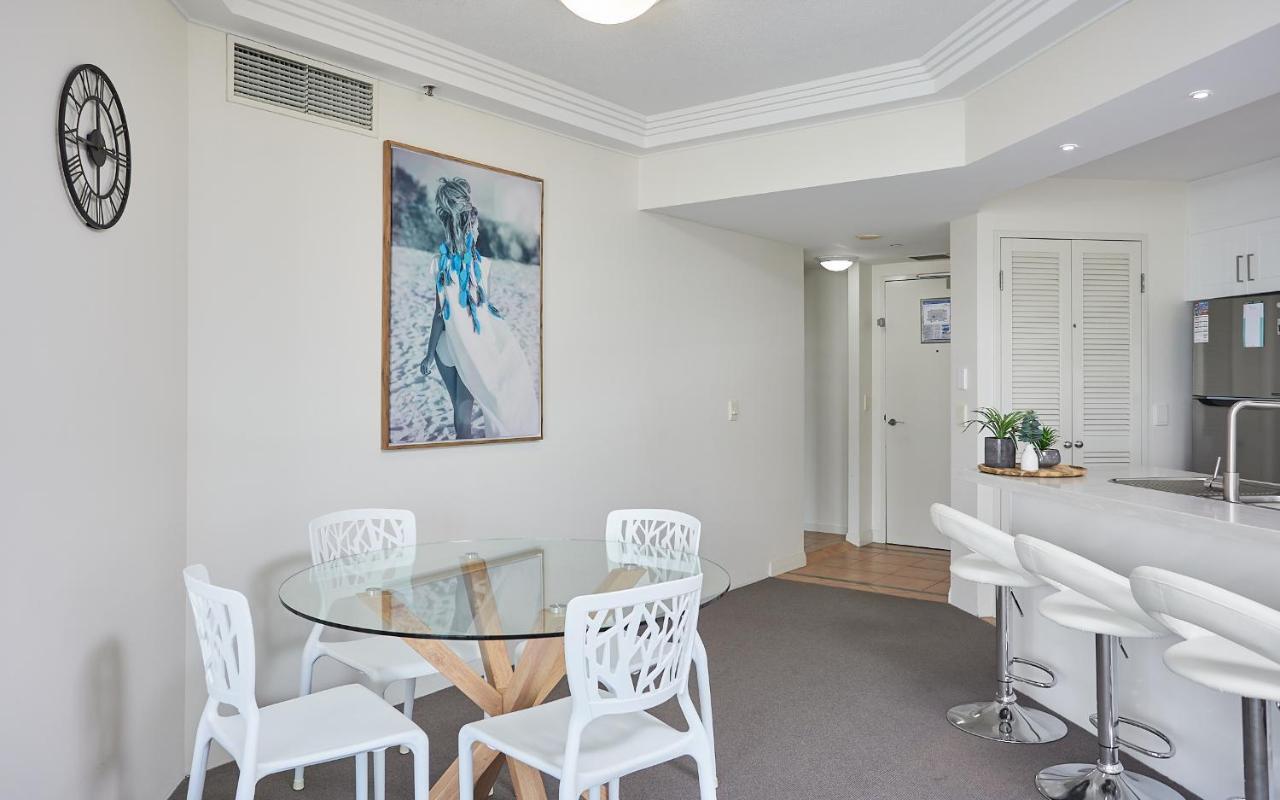 Crown Tower By Serain Residences Gold Coast Extérieur photo