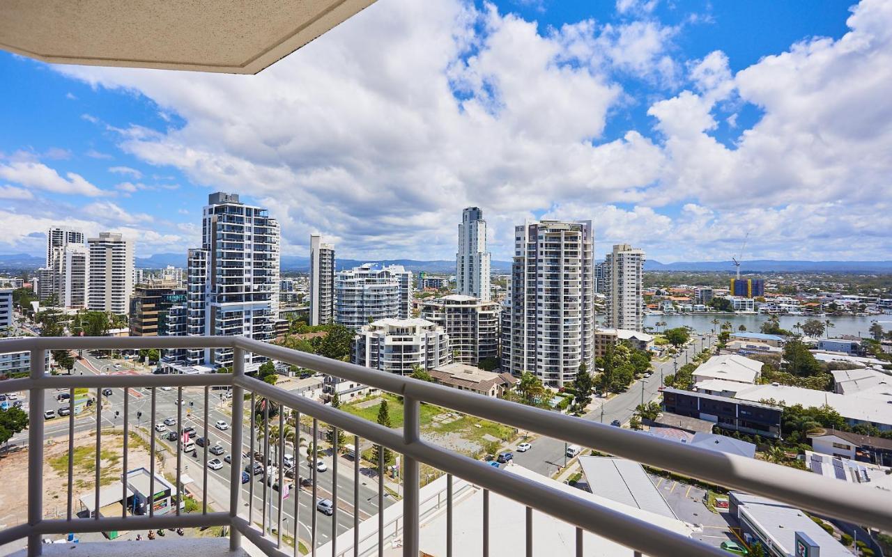 Crown Tower By Serain Residences Gold Coast Extérieur photo