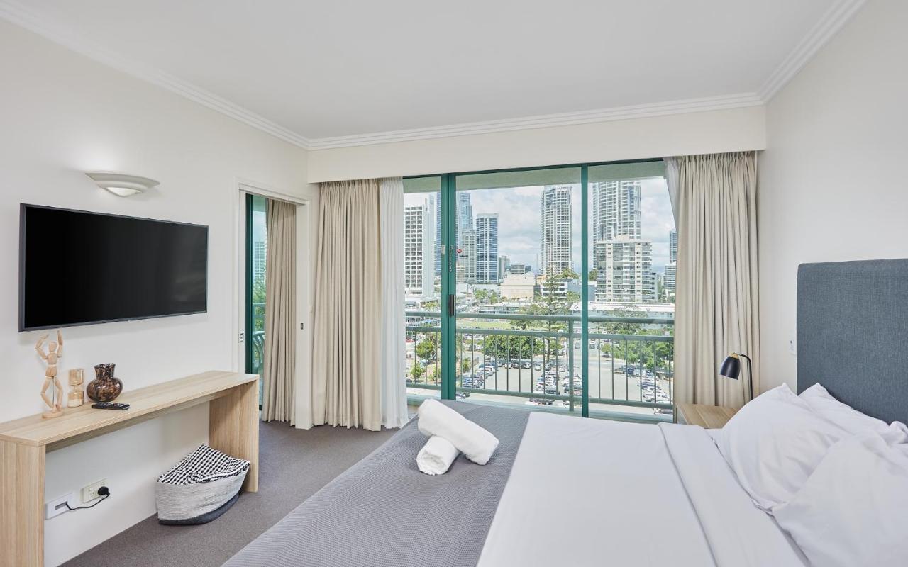Crown Tower By Serain Residences Gold Coast Extérieur photo