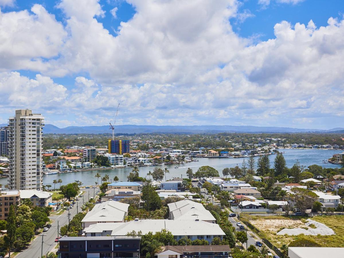 Crown Tower By Serain Residences Gold Coast Extérieur photo