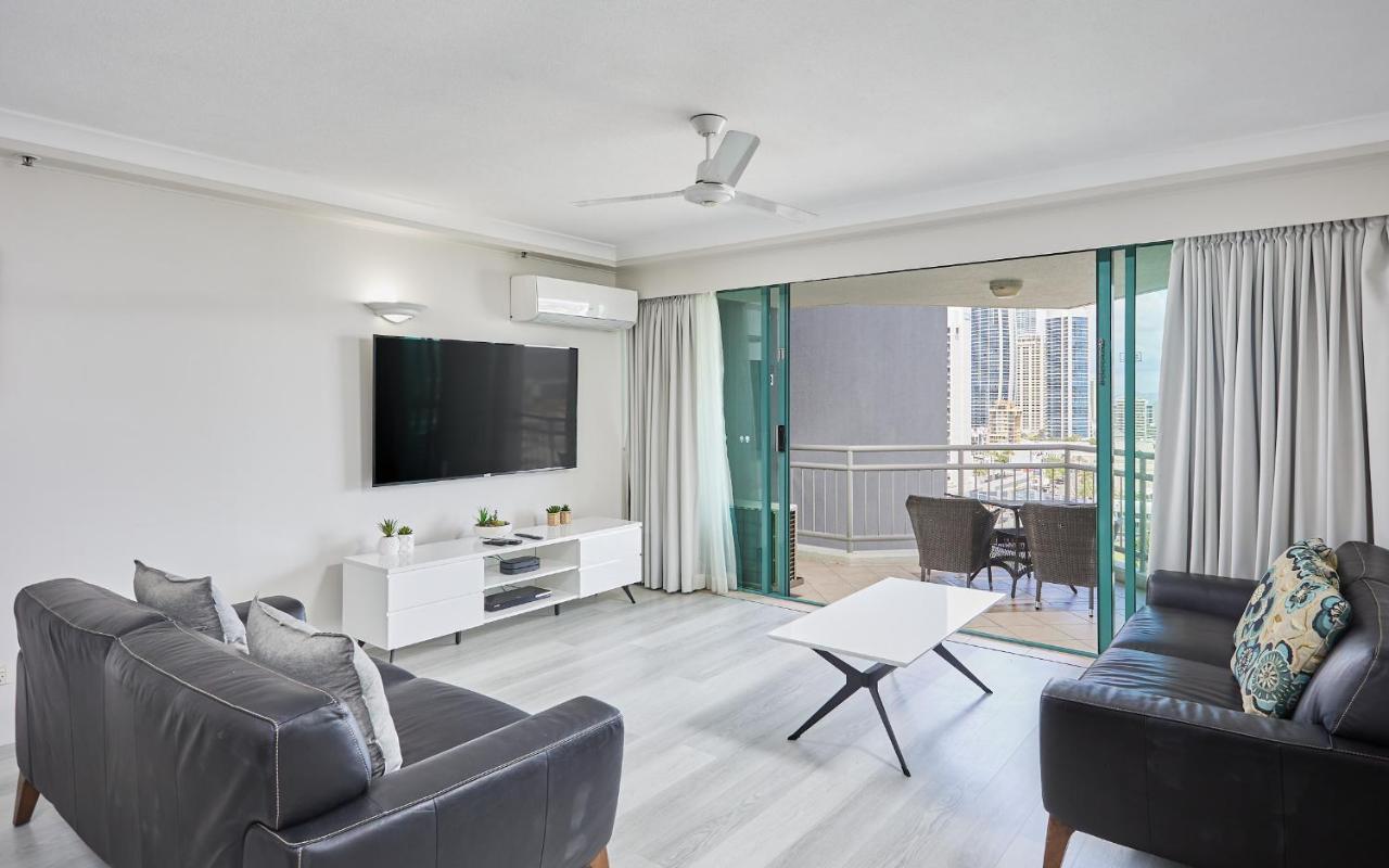 Crown Tower By Serain Residences Gold Coast Extérieur photo