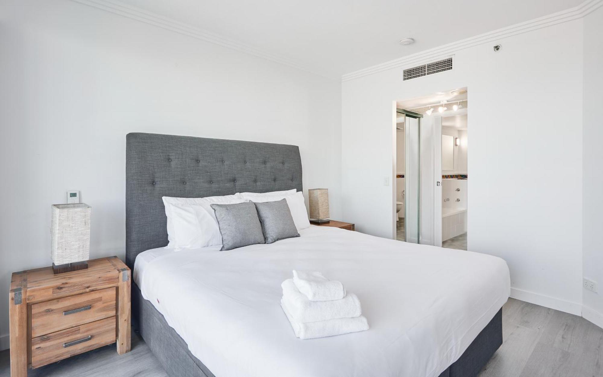 Crown Tower By Serain Residences Gold Coast Extérieur photo